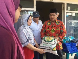 Korban Kebakaran Punge Blang Cut Dapat Bantuan Masa Panik