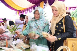 Rahmah Mawardi Ali Ajak Masyarakat Ciptakan Satu Desa Satu Produk