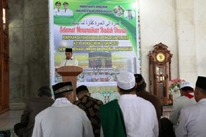 Walikota Lhokseumawe Peusijuk Jamaah Umrah