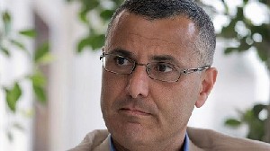 AS Menolak Masuk Pendiri BDS Omar Barghouti