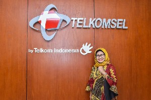 Emma Sri Martini Pimpin Telkomsel