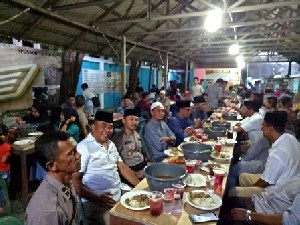 Danramil 13/Kuta Alam dan Muspika Buka Puasa Bersama