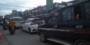 Arus Balik Jalan Lintas Nasional di Bireuen Padat