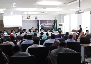 Unsyiah Luluskan Doktor Termuda