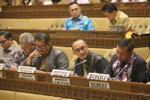 DPR RI, KPU, Bawaslu, dan Kemendagri Bahas Tahapan Pilkada 2020