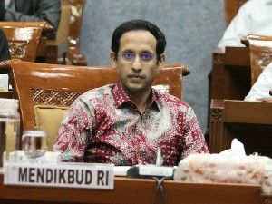 Mendikbud Bakal Sisir Sekolah Rentan Roboh Pada 2020