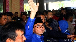 Sempat Ricuh, Akhirnya Zulkifli Hasan Terpilih Jadi Ketum PAN Lagi